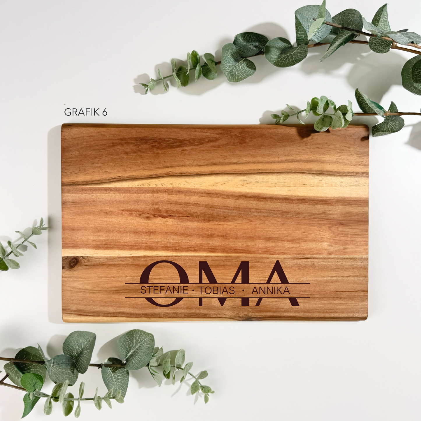 Schneidebrett aus Akazienholzbrett Oma und Opa | 32x21cm | PERSONALISIERBAR