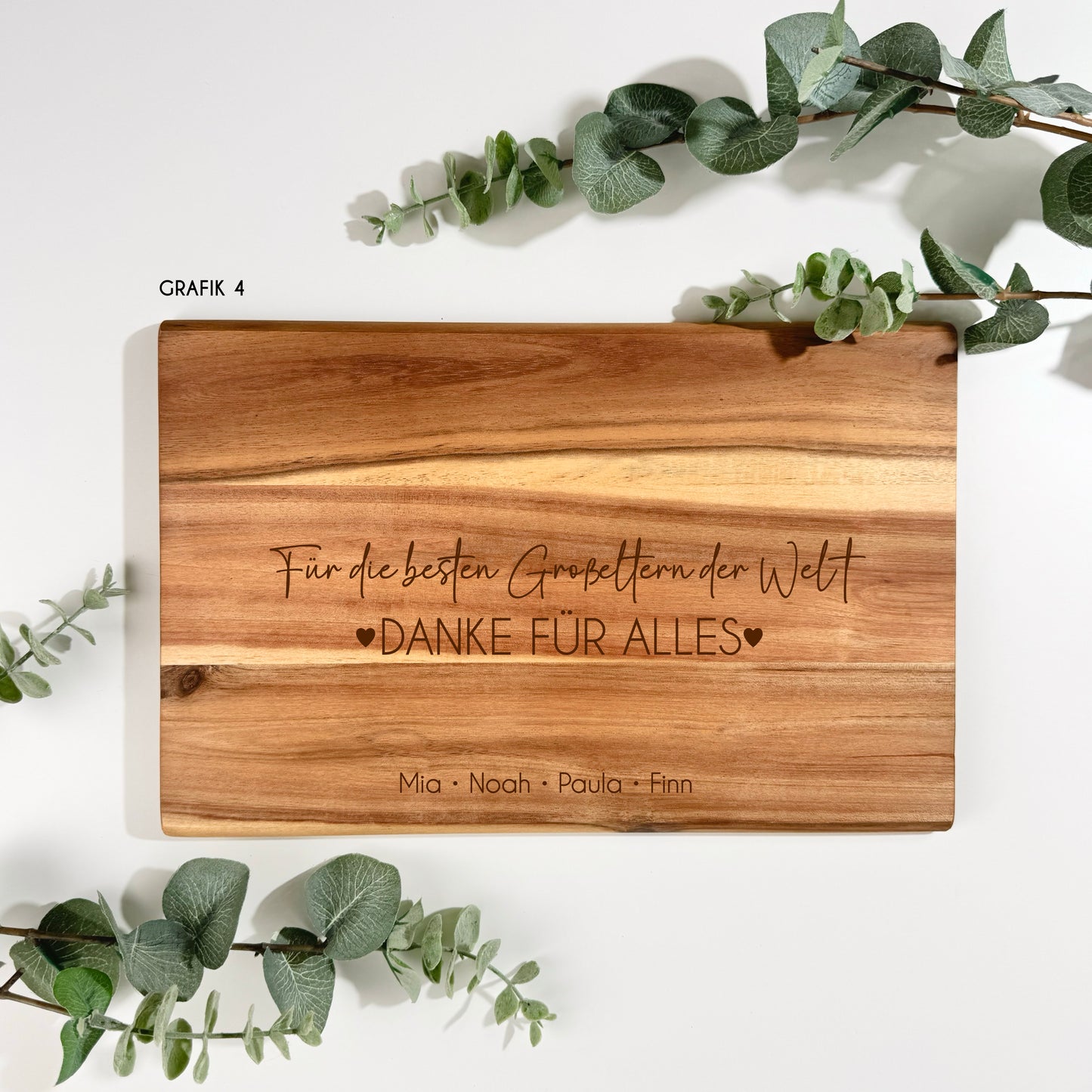Schneidebrett aus Akazienholzbrett Oma und Opa | 32x21cm | PERSONALISIERBAR